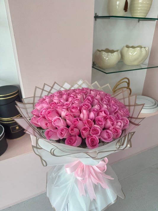 100 Pink Roses Bouquet - karazflowers.ae