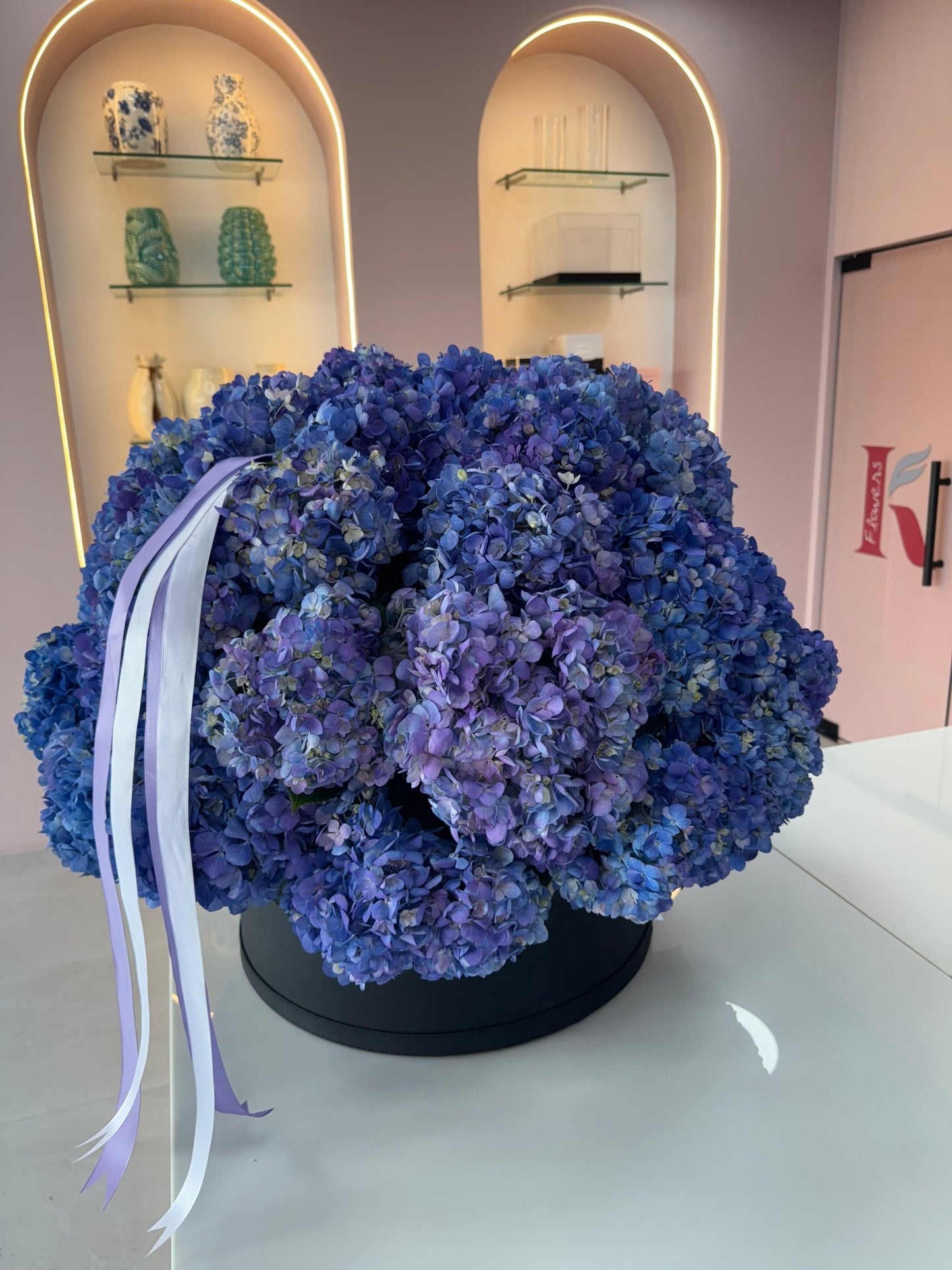 Blue 51 Hydrangeas Box - karazflowers.ae