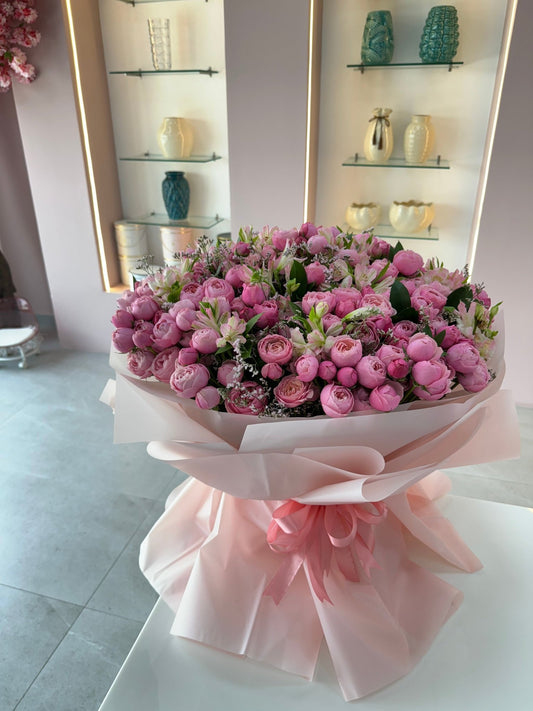 Elegant Julieta Mix 7 - karazflowers.ae