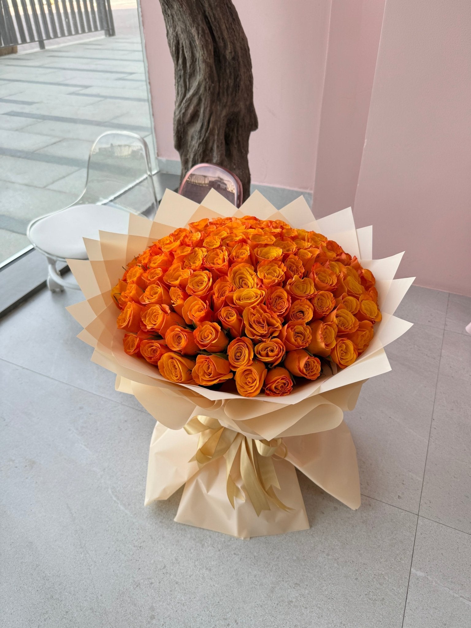 100 Orange Roses Bouquet - karazflowers.ae