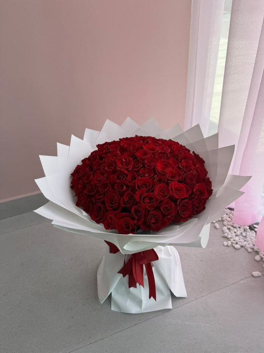 100 Red Roses Bouquet - karazflowers.ae