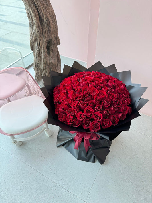 100 Red Roses Bouquet - karazflowers.ae