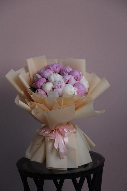 15 Pcs Peonies Bouquet - karazflowers.ae
