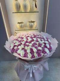 150 Purple & White Roses Bouquet - karazflowers.ae