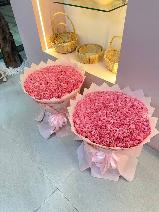200 Light Pink Roses Bouquet - karazflowers.ae