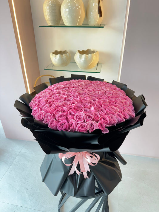 200 Pink Roses Bouquet - karazflowers.ae
