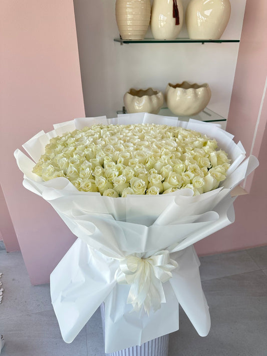 200 White Roses Bouquet - karazflowers.ae