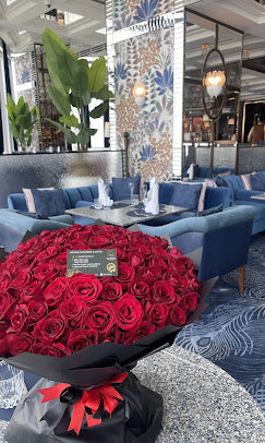 Valentine's roses delivered in Dubai Marina 🌹