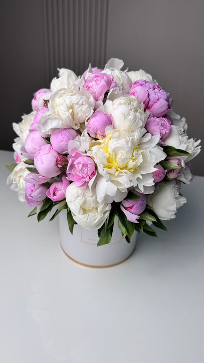 50 Pcs Peonies Bouquet - karazflowers.ae