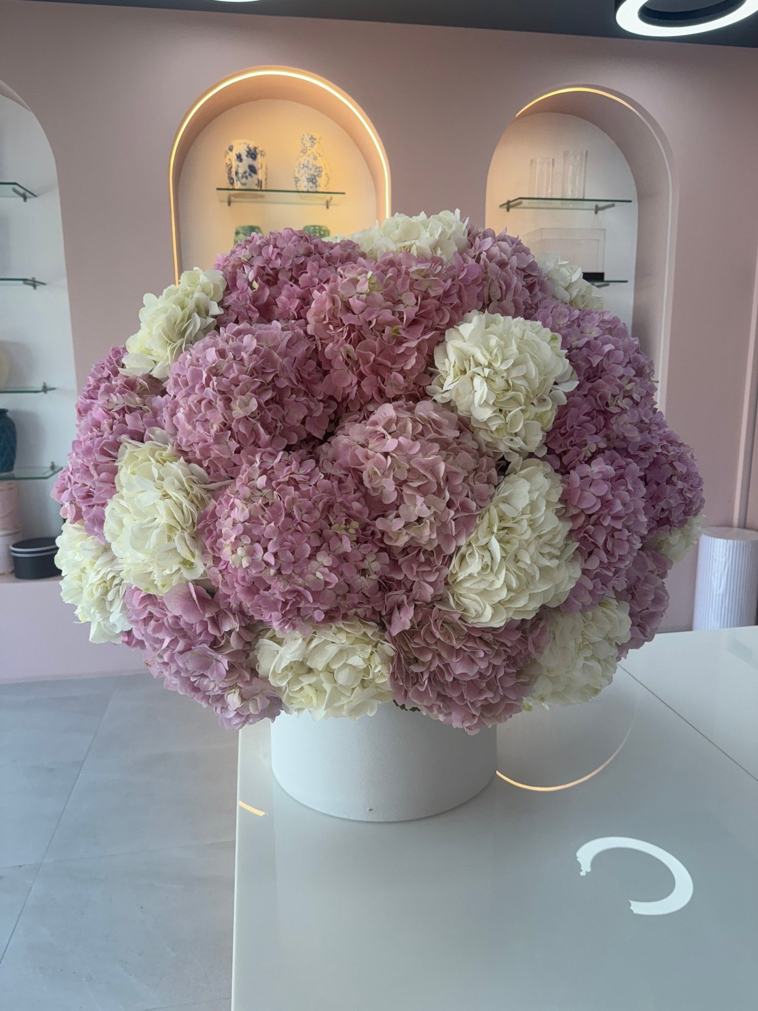 51 Pink & White Hydrangeas Box - karazflowers.ae