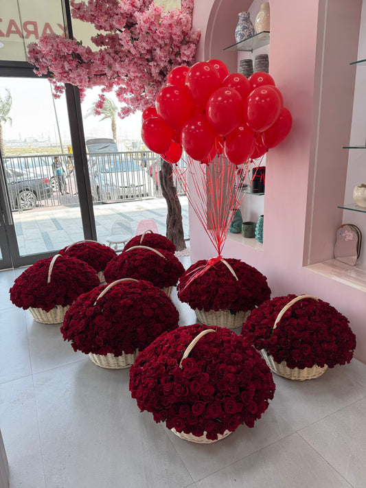 300 Roses Basket