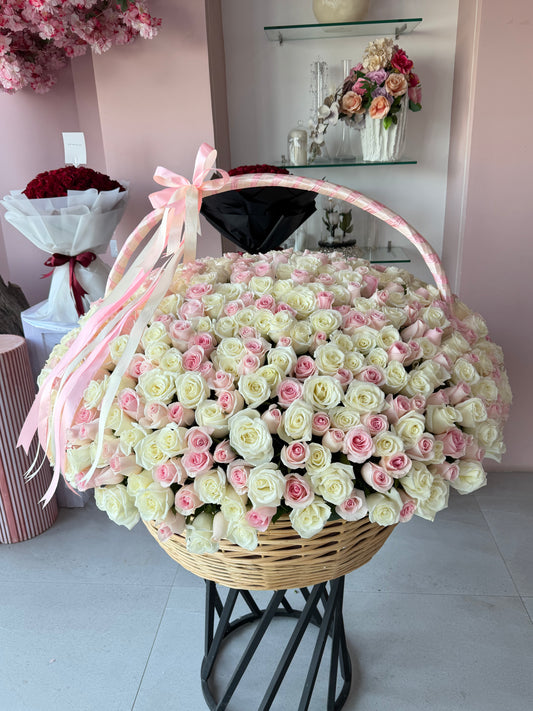 500 PCS White & Sweet Revival Mix Flower Basket – Premium Fresh Roses Arrangement UAE