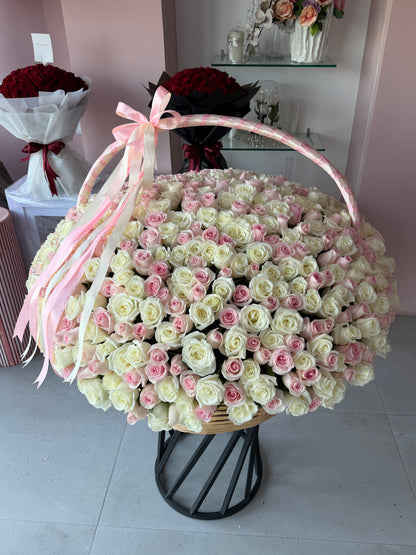 500 PCS White & Sweet Revival Mix Flower Basket – Premium Fresh Roses Arrangement UAE