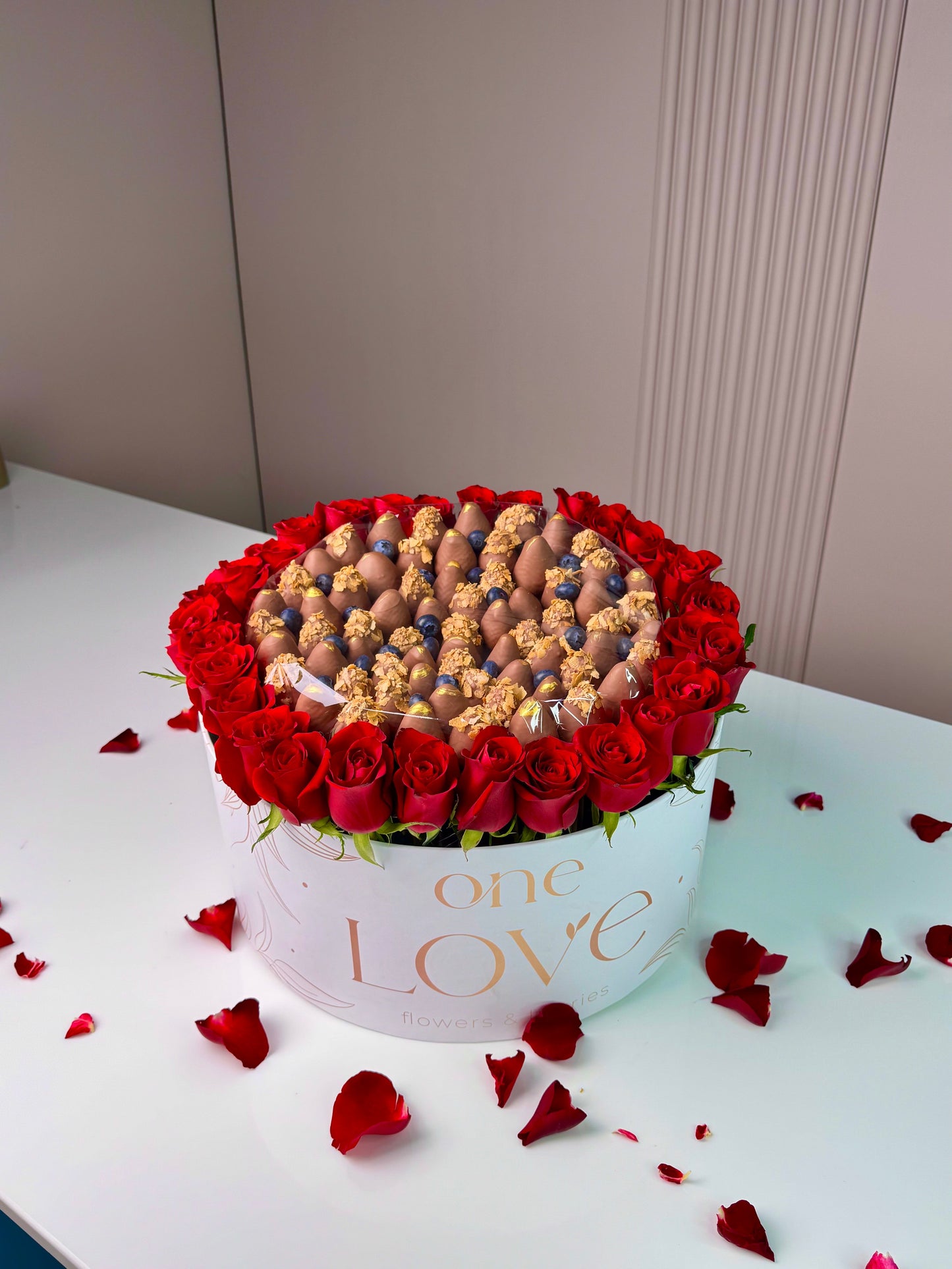 Big love flower arrangement UAE