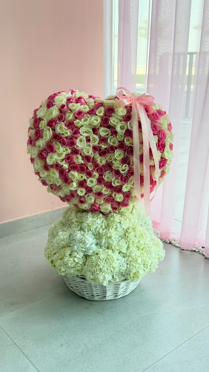 400 Roses Heart & Hydrangea Basket | Karaz Flowers Dubai