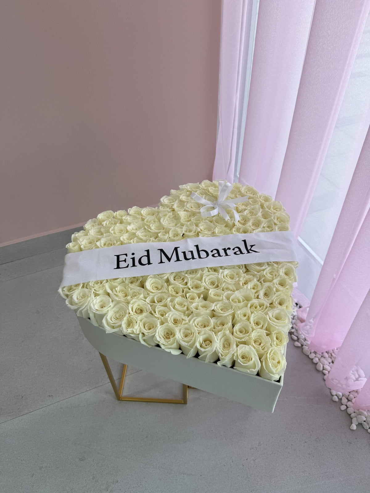 Eid Mubarak Heart Rose Box | Karaz Flowers Dubai - karazflowers.ae
