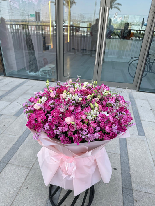 Elegant Julieta Mix 4 - karazflowers.ae