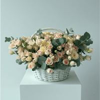Grand Amour Red Rose Bouquet - karazflowers.ae