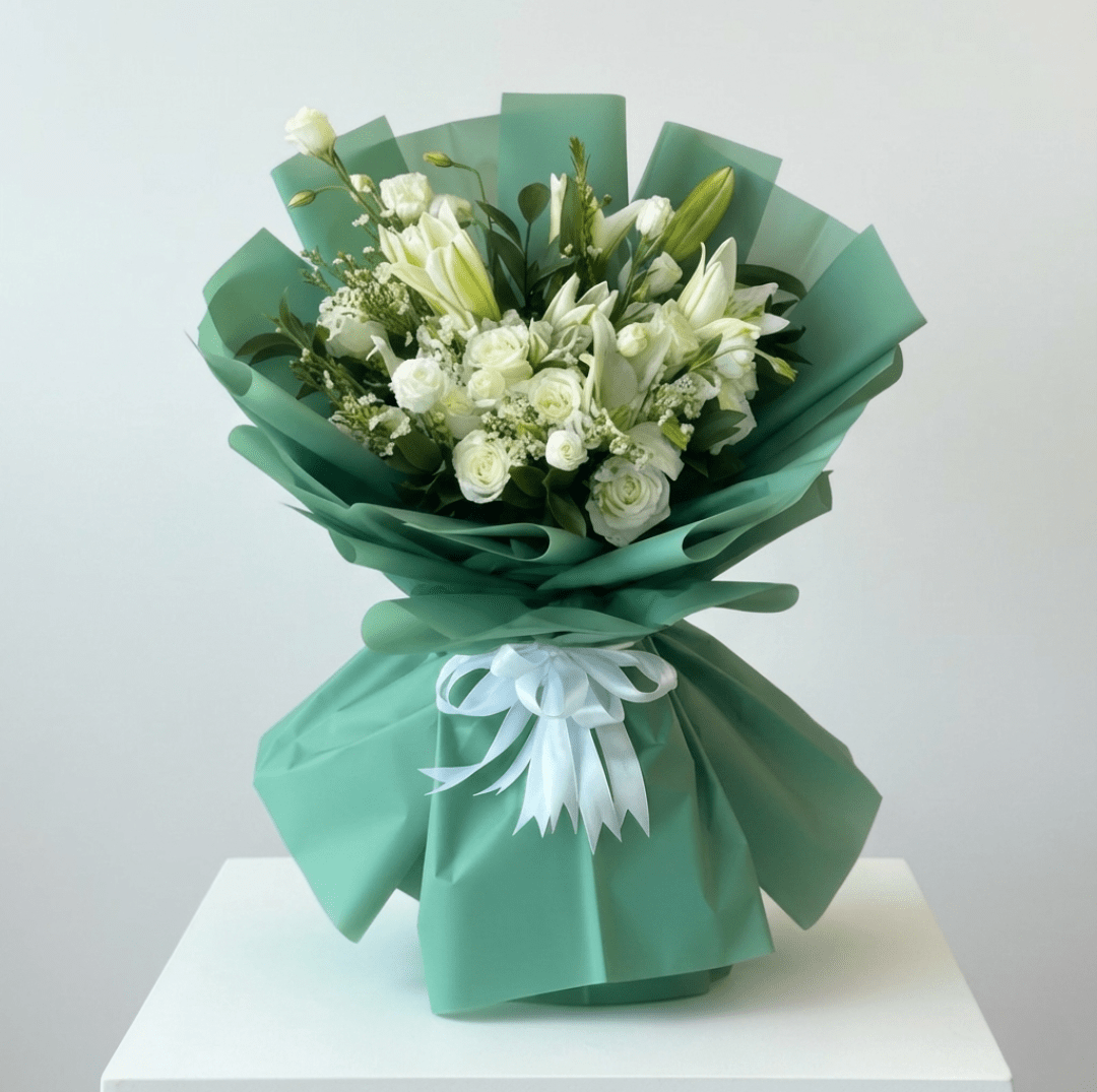 Pure Elegance Lily & Rose Bouquet - karazflowers.ae