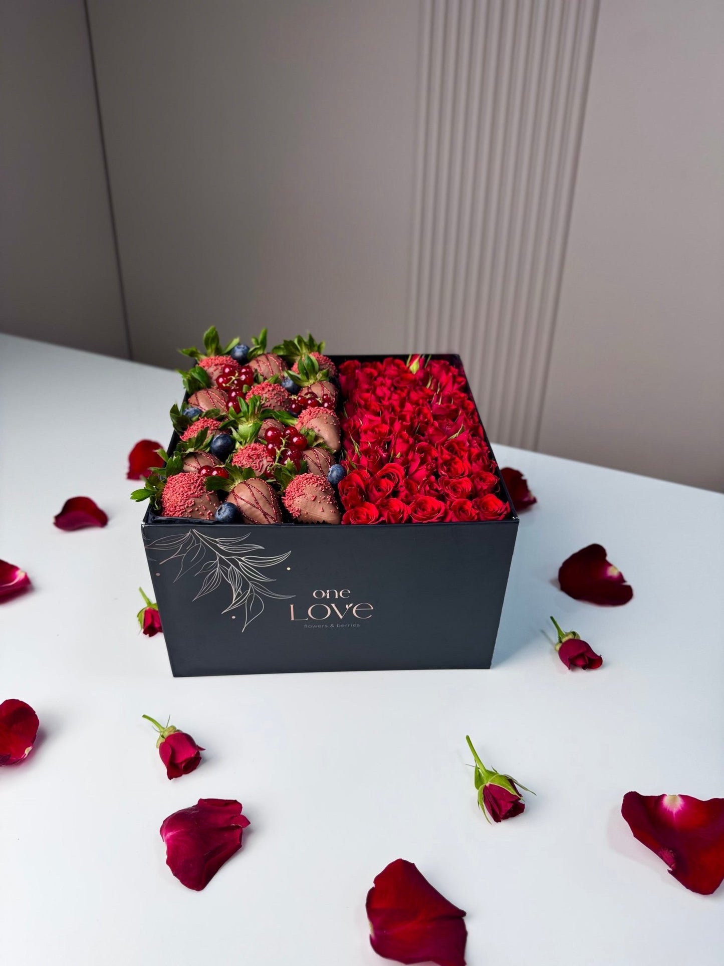 The 'One Love' Square Box | Red Roses & Chocolate Strawberries - karazflowers.ae